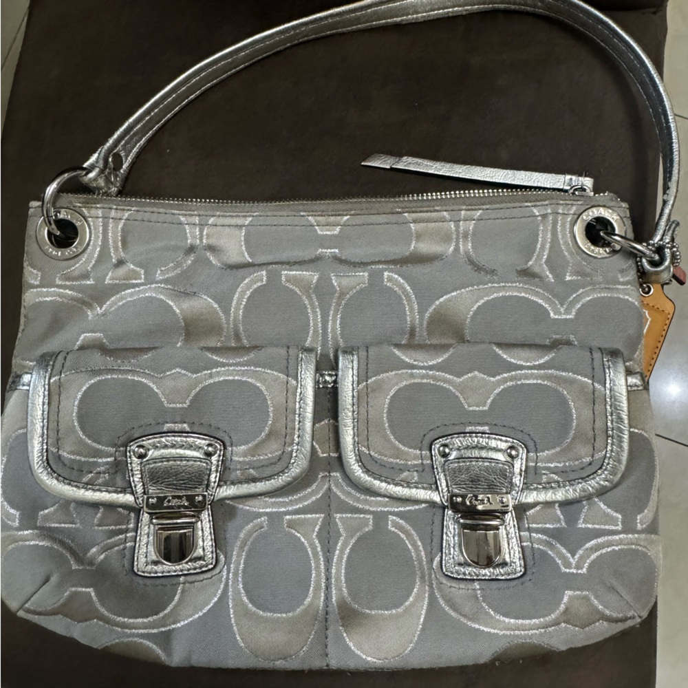 Coach Poppy Signature Gray/Silver Canvas Leather Shoulder Hobo Bag EUC